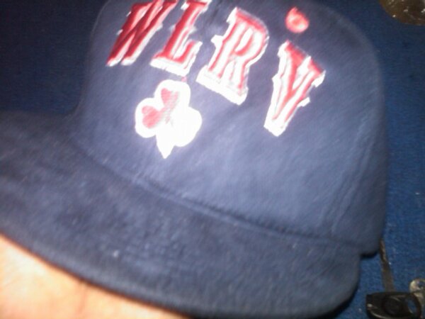 Great stuff from <a href="/WLRV_YK/">花奏みらい</a> !! Cool Snapback for our guitarist <a href="/duistorsi/">DSTR</a>