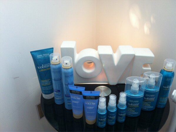 JohnFriedaSalon's tweet photo. Love John Frieda #hair #lfwaptmt #rocking #goodtimes #style #johnfriedasalons @jjxgoncalves @blowerk http://t.co/0s4ObqaJ