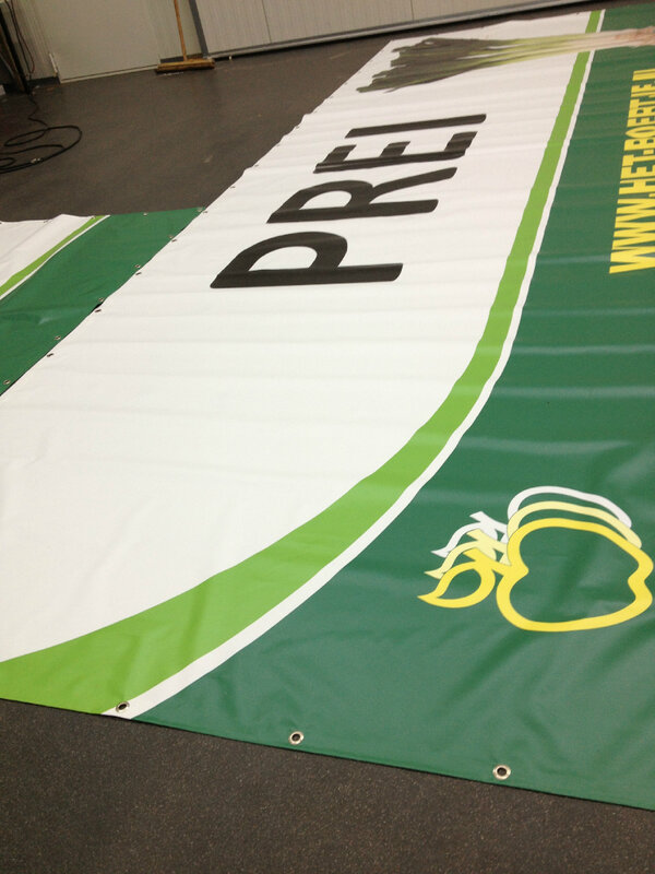 Groot, groter, het grootst. Met de nieuwe printer worden de doeken alsmaar groter!
Voor zeildoek (+ eventueel frame).