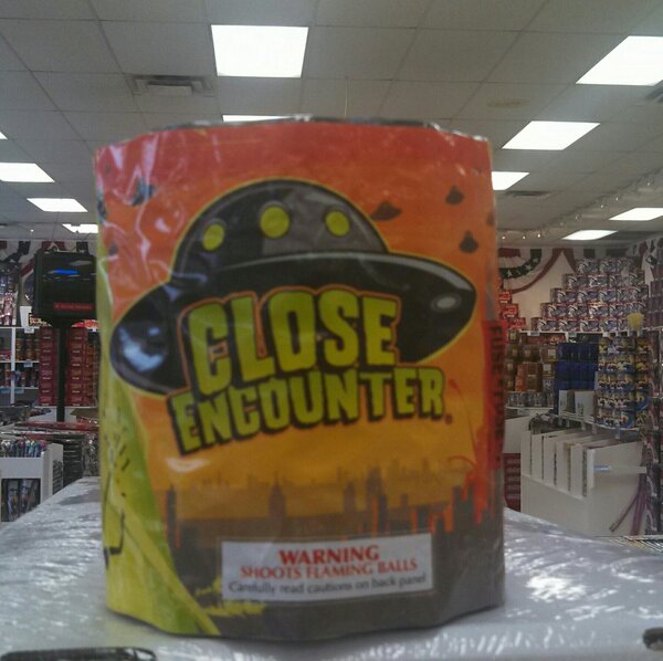 BoomFireworks's tweet image. Check out this great new Multi-Shot available at Fireworks Supermarket. See the video here YouTube.com/watch?v=yiJEQf…