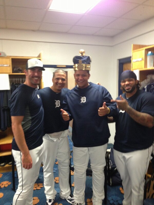 A king needs his crown! <a href="/RealPFielder28/">Prince Fielder</a> <a href="/MiguelCabrera/">Miguel Cabrera</a>. RT if you're excited for the season #SpringTraining