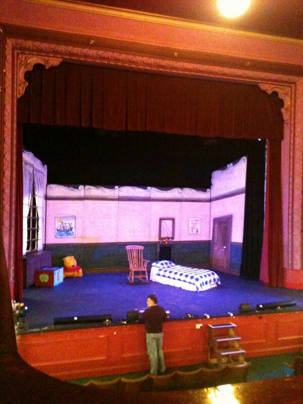 CatrinOutdoors's tweet photo. Watching amateur dramatics show as research for a potential exciting community film project@phoenixtheatretonpentre http://t.co/1zxT4Mpi