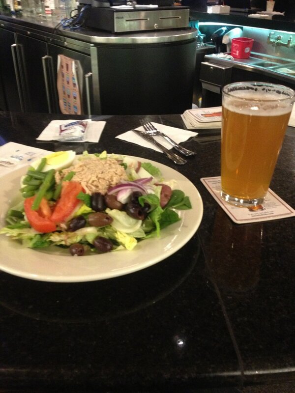 tobyjoy's tweet image. Long weekend in Los Angeles starts with a 25 minute delay but free beer at the American Airlines lounge helps...