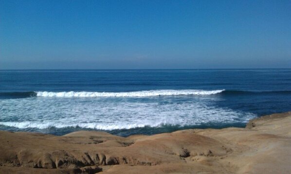 CharleneWest's tweet photo. @prdanielgaray - a California beach!! http://t.co/9dxYRwv3