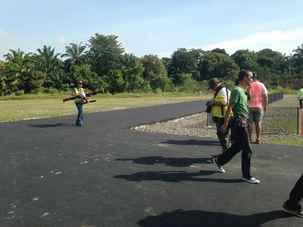azrin_aris's tweet photo. First flight session #putrajaya_rc_2013 http://t.co/d1eE6H0h