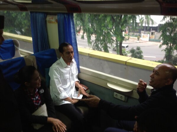 Paten Boyong Jokowi ke Bandung dengan Kereta Antikorupsi bit.ly/YdPnoB    <a href="/infociamis/">Info Ciamis</a>