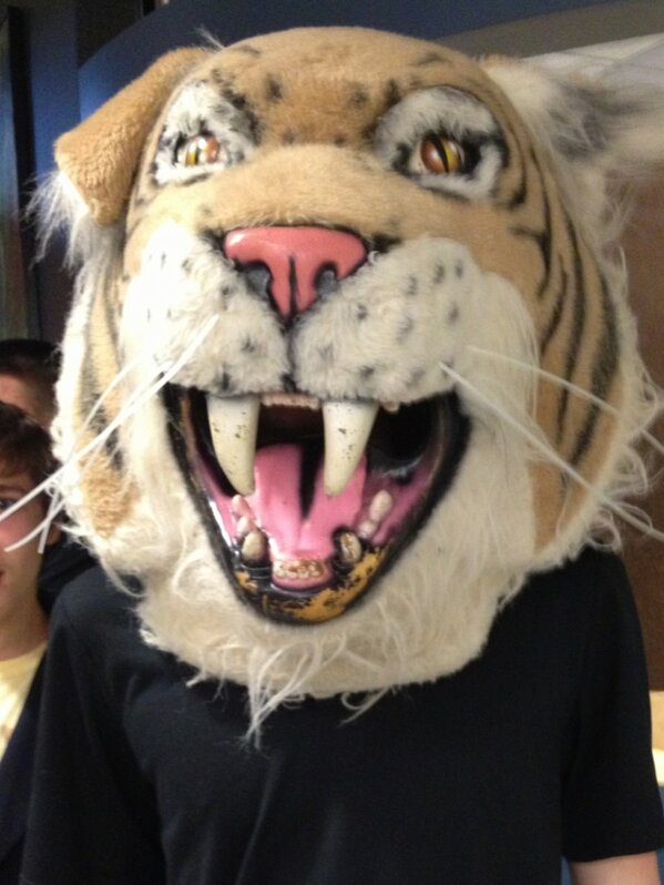 yoderist's tweet photo. No big deal. #ilovedarius #andwil http://t.co/NV9AZ4Fr