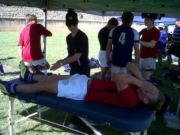 #Parkies se fisio Candice Martin hard aan die herstel van spelers by die Hoërskool Voortrekker 7's toernooi