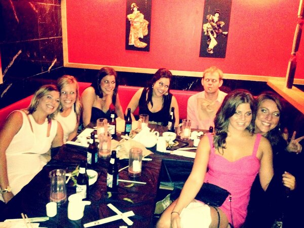 _hannahjohnson's tweet photo. Saki bomb? @Dwehlus @amblizniak @itsmeJackieH @jennajuggles @heidmeister @riileyro http://t.co/bLzMYmoE
