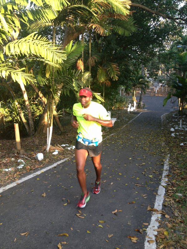 Cloughf's tweet photo. Entrenando en el Cerro Ancón http://t.co/JT7OGKsB