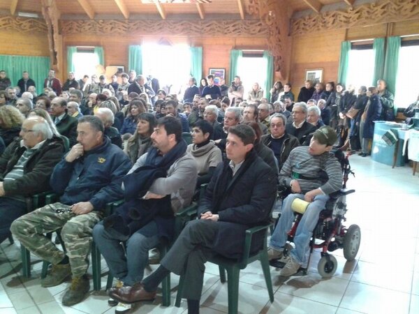 mazzoli2013's tweet photo. A Tarquinia con @nzingaretti  #immagina un nuovo inizio http://t.co/Xb6gCvli