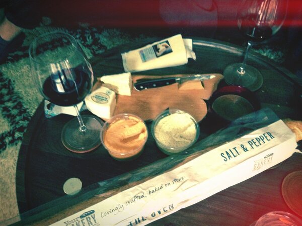 No risk but a hell of a #lunchplatter
With @philmyshell <a href="/simongcooper/">Simon Cooper</a> but no <a href="/mwferalmonkey/">Matthew Ward</a>