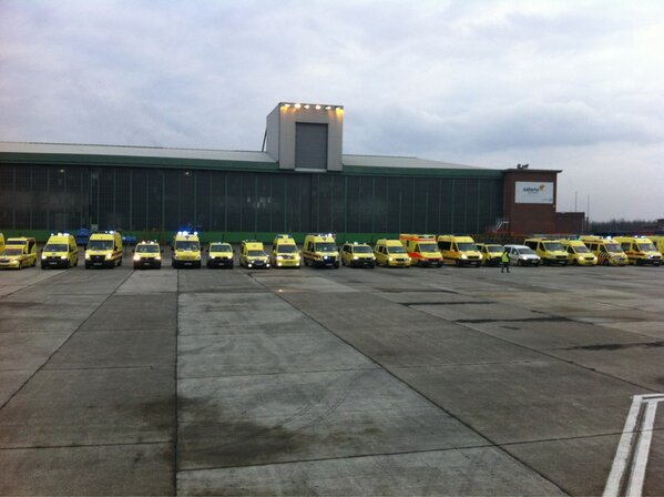 EA_BEL's tweet photo. Just arrived at Brussels Airport #snowplane http://t.co/Rlh0C1ri