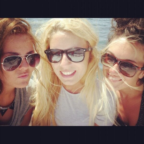 FelicityFoxton's tweet photo. @JessicacaMary @alexandrapooley I miss this! http://t.co/2o7vIHB5