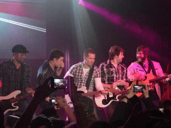 Kayla14Chicken's tweet photo. @Scottymccreery http://t.co/ciuKjXxJ
