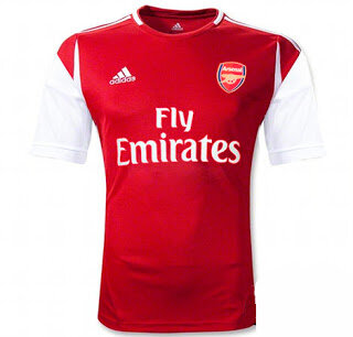 William201299's tweet photo. "Goodbye NIKE,welcome ADIDAS 2013-2014 new jersey arsenal http://t.co/BNtZOnFa"