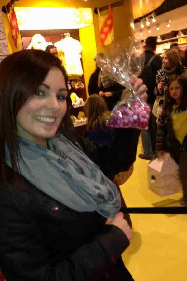 sharnalj04's tweet photo. Expensive trip to m&amp;ms http://t.co/GoR6fI2p