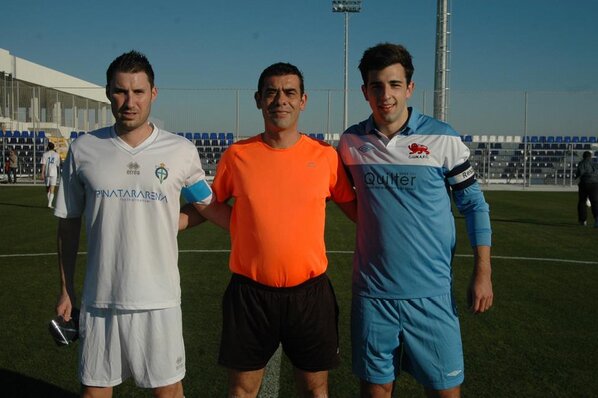 FC Pinatar Arena-Cambridge capitanes!