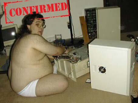 ConfirmedVirgin's tweet photo. A broken computer means no porn.. Better work fast! http://t.co/NhoXp1uV