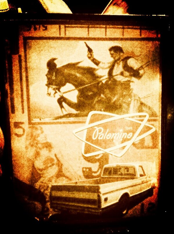 If you're in Milwaukee come to The Palomino for food, drink &amp; pool. 

#rgcarmy #protip