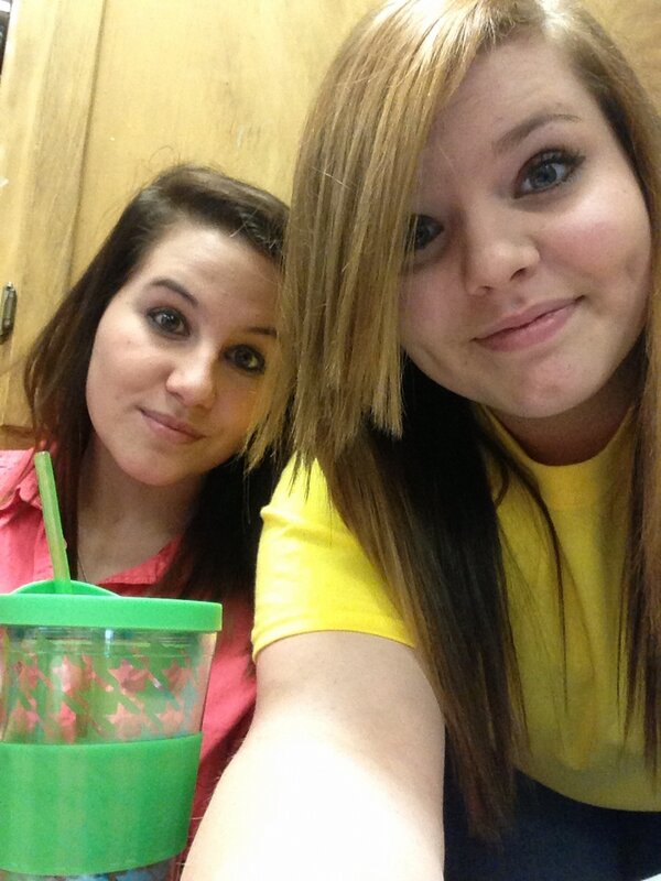 Loren Mayy Wyatt (MayyLoren) Twitter