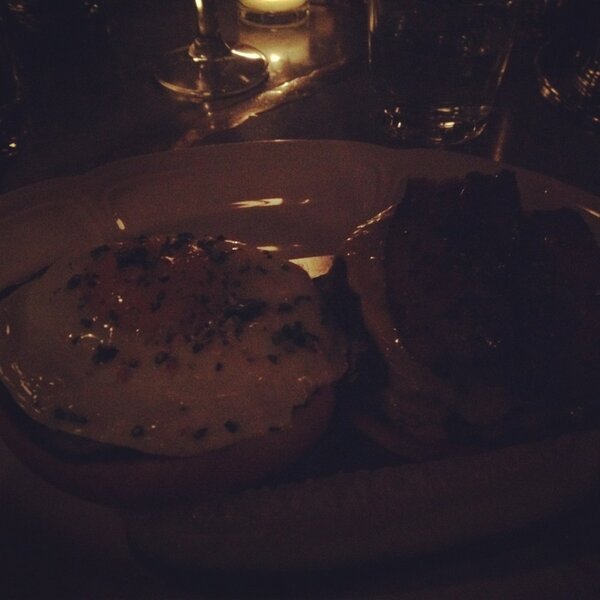 burger at Au Cheval is seriously the best in #Chicago