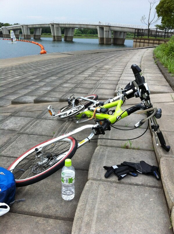 gamito_choipoon's tweet photo. 我水戸の愛車のGAAP LITE 10th lotの
ガプ夫です！よろしく！
もう生産してないんだよねー！
こいつで走り回ってます！
ちなみに写真の場所は夏の彩湖です。 http://t.co/scUQoayP