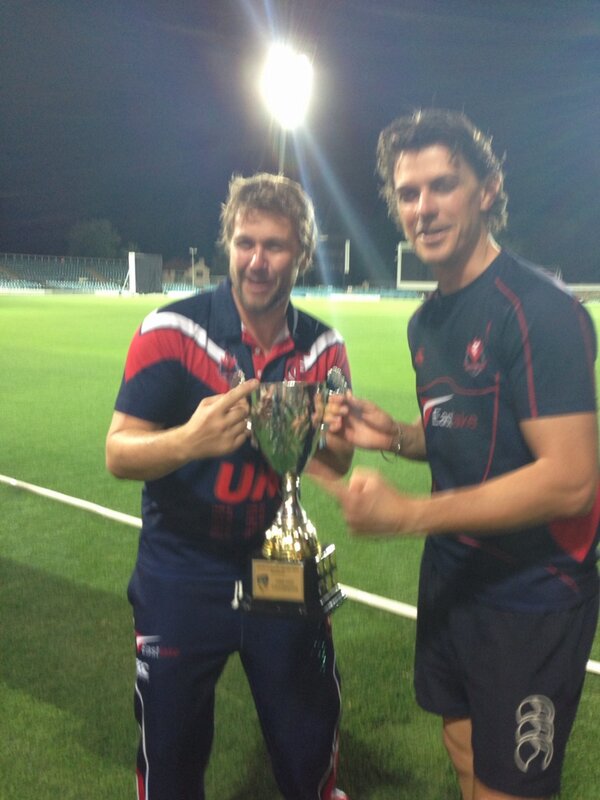 zoecornell4's tweet photo. @jimshawrie the boys with the cup! http://t.co/Ct6rPOV9
