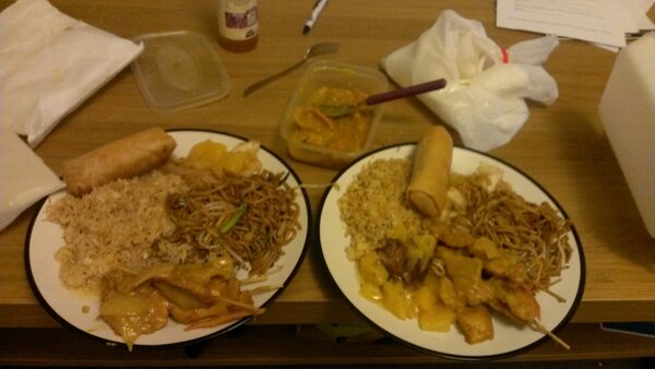 sarahrjohn's tweet photo. @Alex_Johnson212 looks just like our dinner #peterwouldntapprove #helenandsarahlikefood http://t.co/DjQOKTks