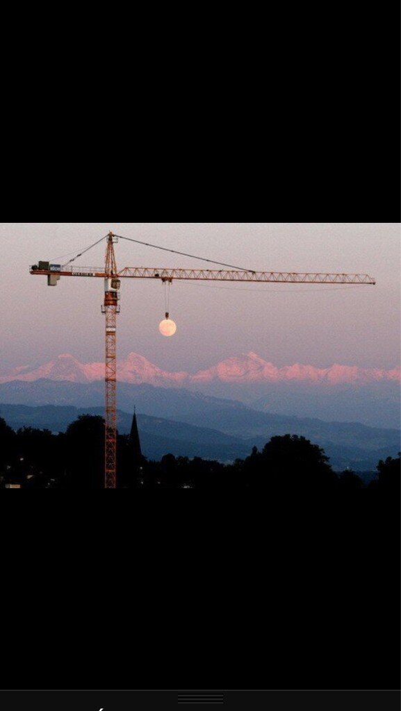 estrellasaba's tweet photo. “@Dsaba99: Te prometí q te bajaría la luna donde la quieres http://t.co/h8IzJEJE”// q romantico, afortunada esa nina