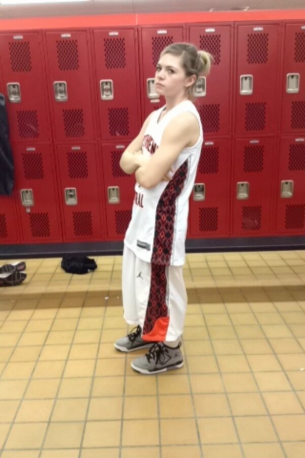 TaylorWalla's tweet image. This is my really cool sister @CassidyWalla ! #nowordsforthis