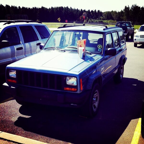 curran_brendan's tweet image. Gotta miss the goood old days #toasterlove #classy #smelledgreat #toaster #missyou