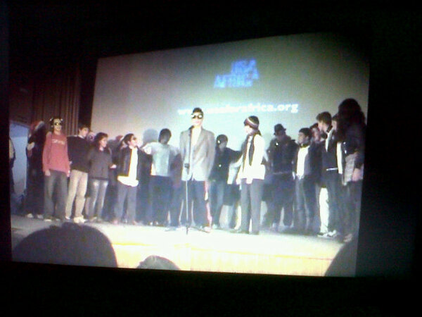 penelopeciss's tweet image. Lloro. #WeAreTheWorld #4bé.