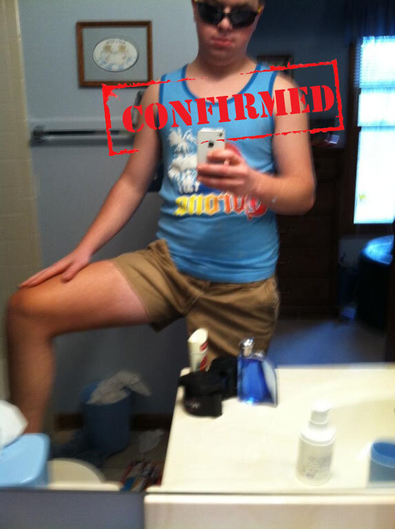 ConfirmedVirgin's tweet photo. Who wears short shorts? http://t.co/SQq5jBFl