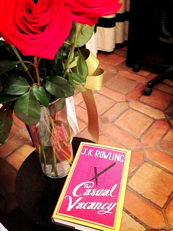 robybelden's tweet photo. Empezando The Casual Vacancy de JK Rowling! Lets see if she still got it!! http://t.co/nCGbpNfK