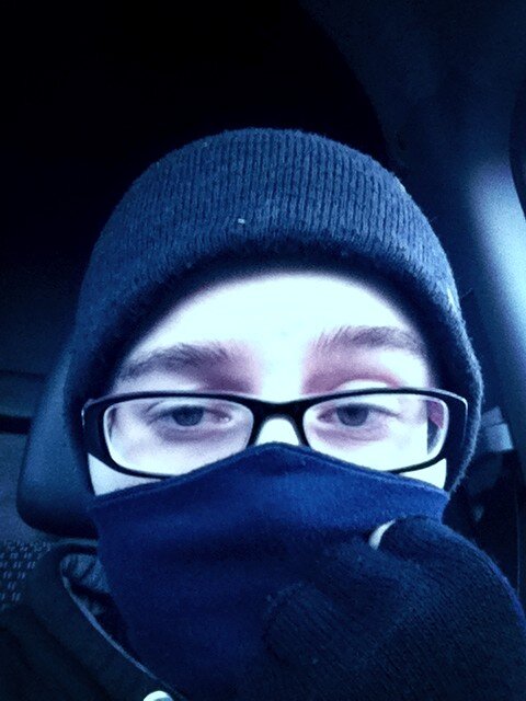 LittleJotun's tweet photo. Guys...dun go outside...it's cold http://t.co/cxbwW7HH