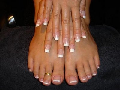 noanarroyo's tweet photo. Este jueves 21 tenemos dia de uñas!!! pide tu cita.
 1ªpuesta 35 euros a partir de la 2ª 25 euros http://t.co/MLlsZpSU