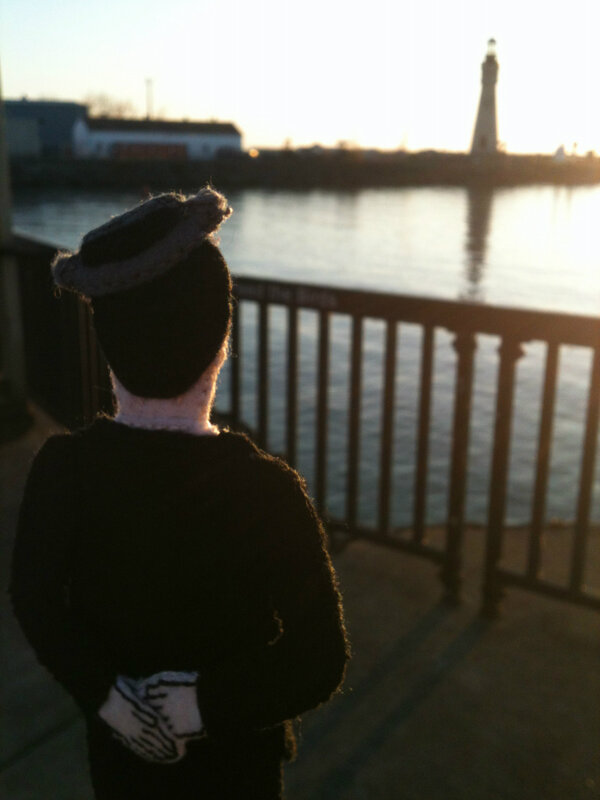 Flat_Buster's tweet image. Flat Buster looks across the mouth of the Buffalo River to the Main Light. Buffalo, NY.