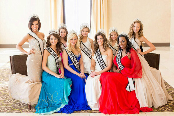 GalaxyMeaghan's tweet photo. Congratulations to the new 2013 Michigan Galaxy Queens and at-large Michigan Galaxy Queens! #GalaxyPageants #queens http://t.co/PYiHp5SM