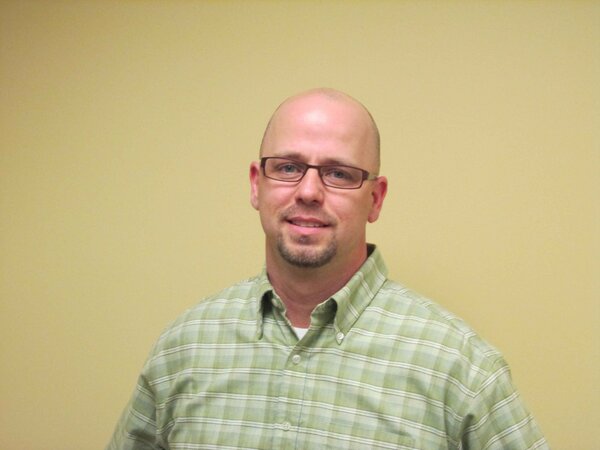 laurensimmen's tweet photo. RT @SurgeXAV: Meet Mike Darlington. He is the new Technical Support Manger for @SurgeXAV. http://t.co/mM6dPTeX #AVTweeps