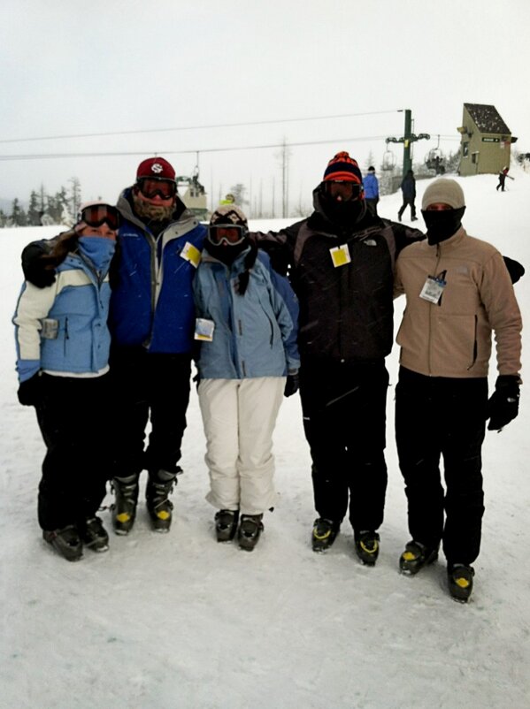 kategallman's tweet photo. @jeffgallman right before our last run on #snowshoemountain in #5degrees temp http://t.co/DYcQhUFd