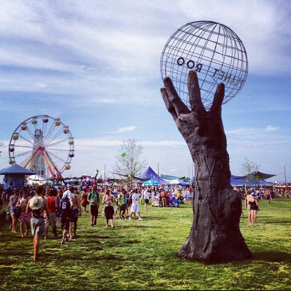 benandjerrys's tweet photo. Time to break out some @Bonnaroo Coffee Caramel Buzz &amp; wait for the #Roo2013 Lineup. Who are you hoping to see? #BLAM http://t.co/okS8xZRJ