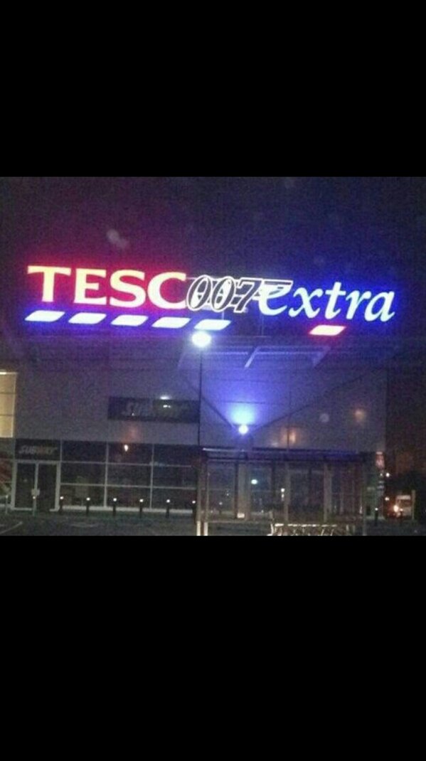 Smurfette1893's tweet photo. How Awesome!!! @UKTesco @TescoForfar #SkyFall xXx http://t.co/TkiUY8ou