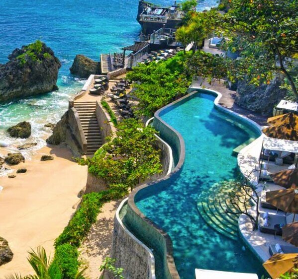 Miguelitios's tweet photo. @NatUllivarri: “@ImagenesNatGeo: Balneario en Ayana, Bali. http://t.co/wGcgy3mm” venga q te invito