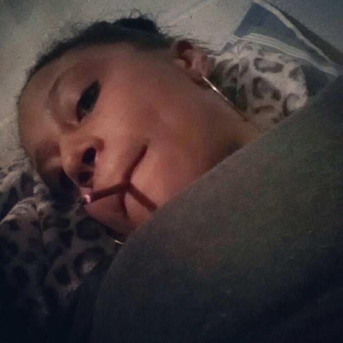 Last Nite Smokin Dope http://t.co/SnwsC0iW