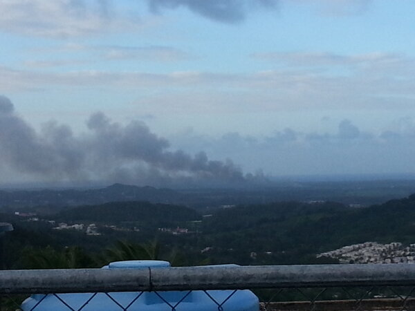 Otra foto del fuego.  (via <a href="/Lapolla2012/">Enid</a>)