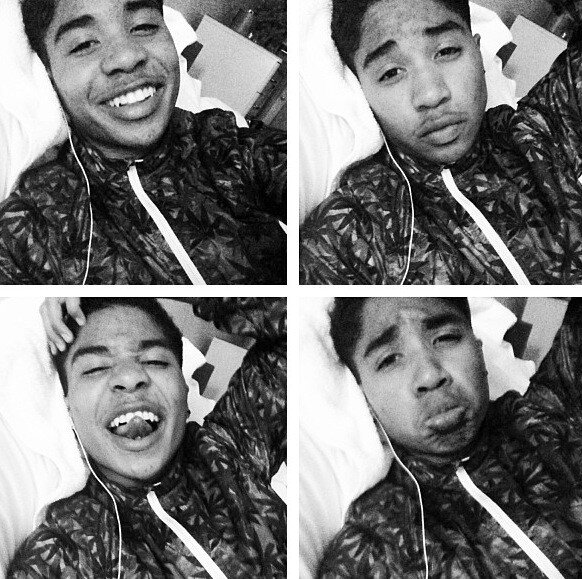 Ayo_Roc's tweet photo. When boredom hits http://t.co/8bF7gXH3