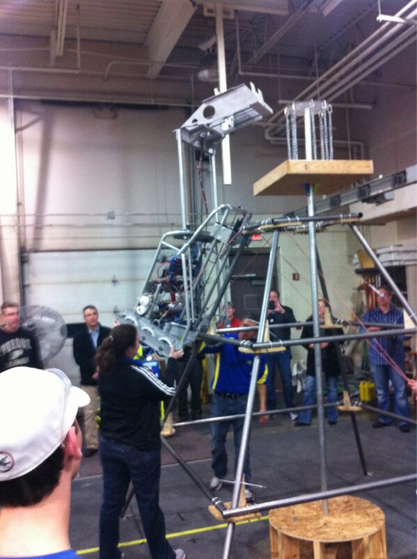 Gowabash's tweet photo. Prototype robot climbing pyramid in preparation for #frc ultimate ascent. #MCIT http://t.co/FNOcUWlI