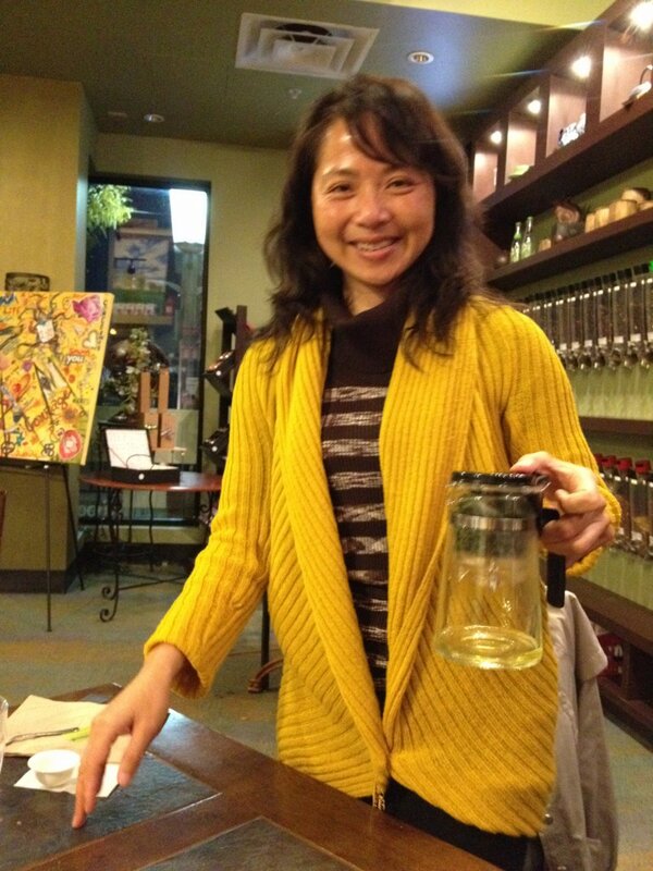 TeaTimeColorado's tweet image. The Tea Time Colorado meetup enjoyed learning about Ti Kuan Yin oolong from Cathy. Very educational!!