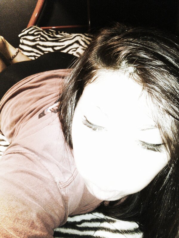 Desssyskinner's tweet photo. Eye lashes! http://t.co/fPjxn5bT